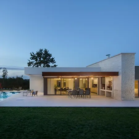 Eos Villa